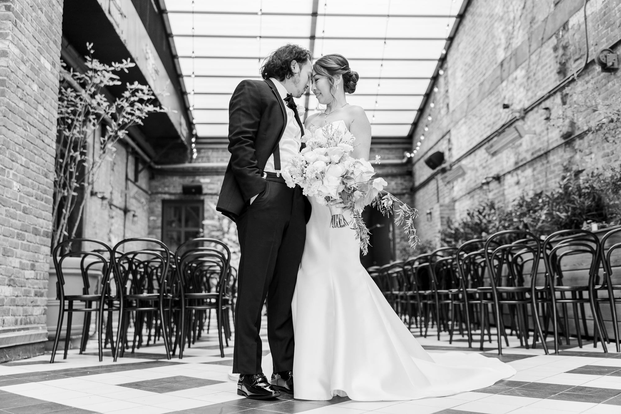 Use a VA in Your Wedding Photography Business to Increase Profits
